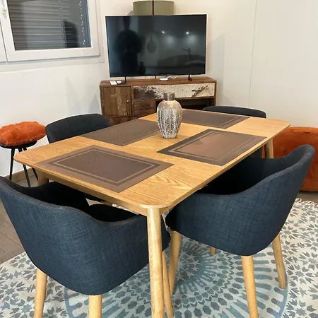 Apartament Moderno A *