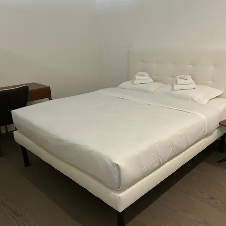 아파트 Moderno A Tenero-Contra